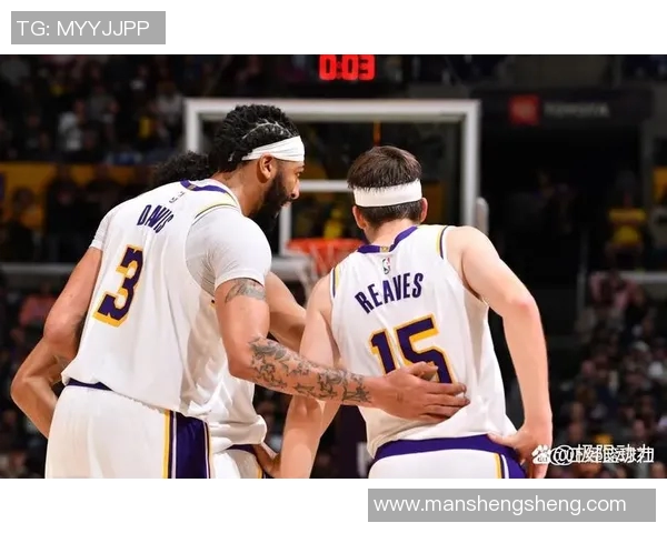 湖人对决国王精彩回顾10月10号NBA赛场上的激烈碰撞与精彩瞬间