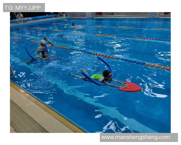 游泳基础技巧全面解析 从入门到进阶的必备技能与训练方法