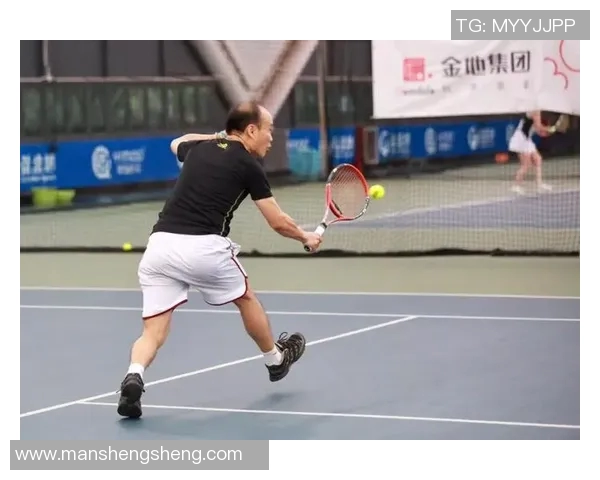 北京网球队快攻革新探索：新战术如何提升比赛效率与团队协作