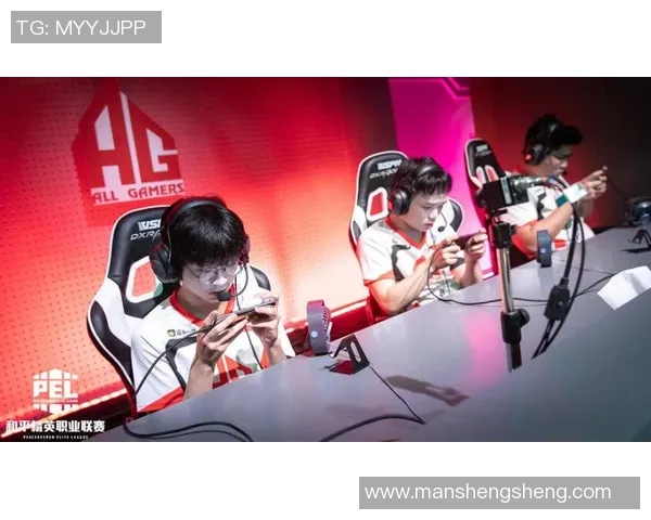 和平精英战术解析:WE战队如何构建整体压制体系与战术优势 和平精英战术解析:WE战队如何构建整体压制体系与战术优势