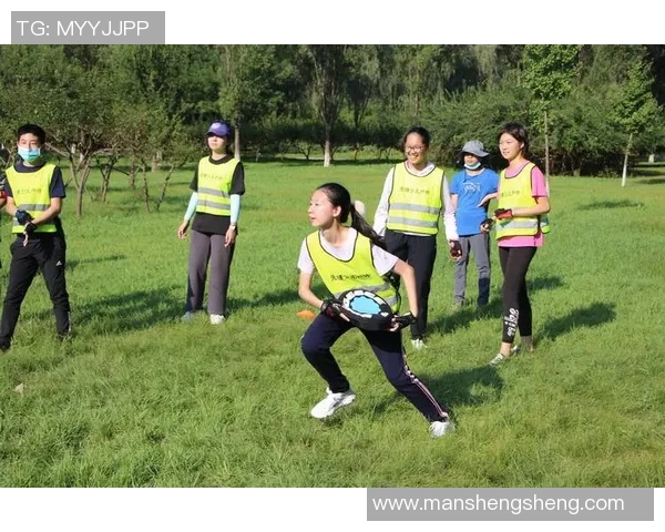 飞盘热潮席卷深圳探访飞盘队的训练与竞技状态